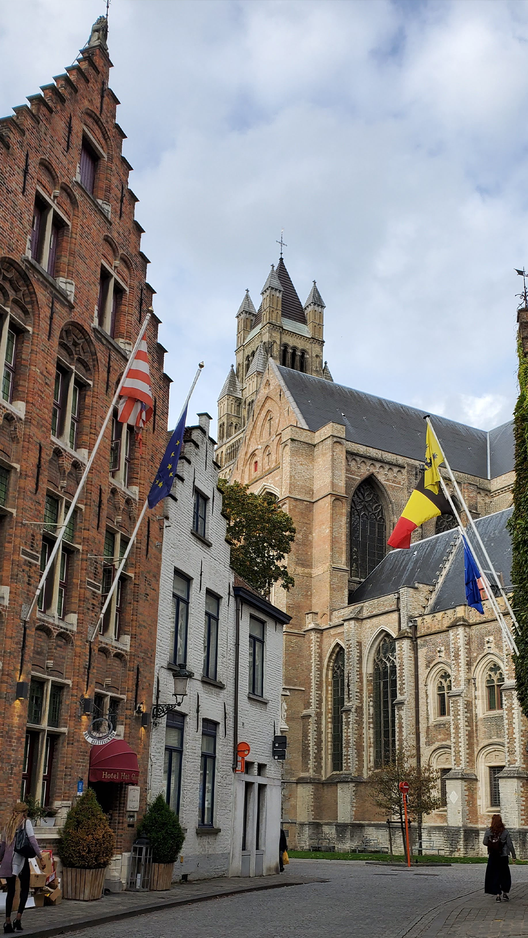 building in the old city of brugges